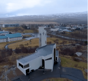 egilsstadakirkja úr lofti